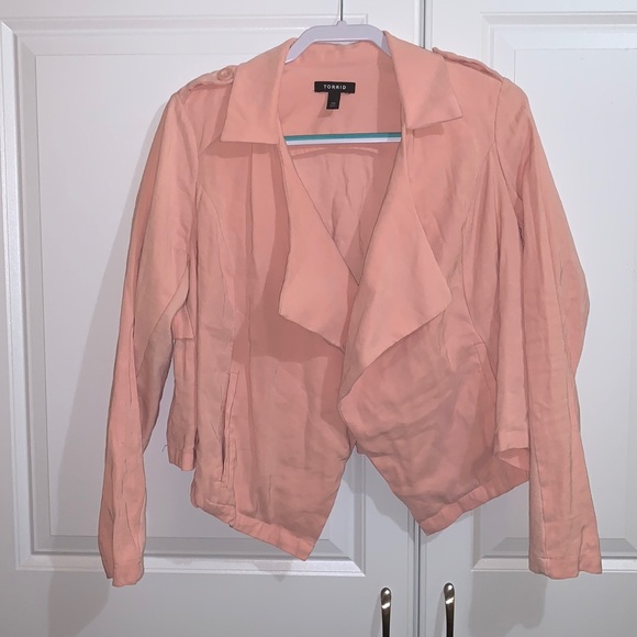 torrid Jackets & Blazers - Torrid Soft Pink Blazer Size 00 (medium)